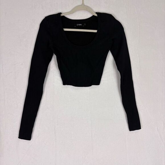 Cuts Black Ribbed Scoop Neck Cropped Long Sleeve Top Size Small - Picture 1 of 9